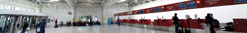 passeggeri nel Terminal Partenze